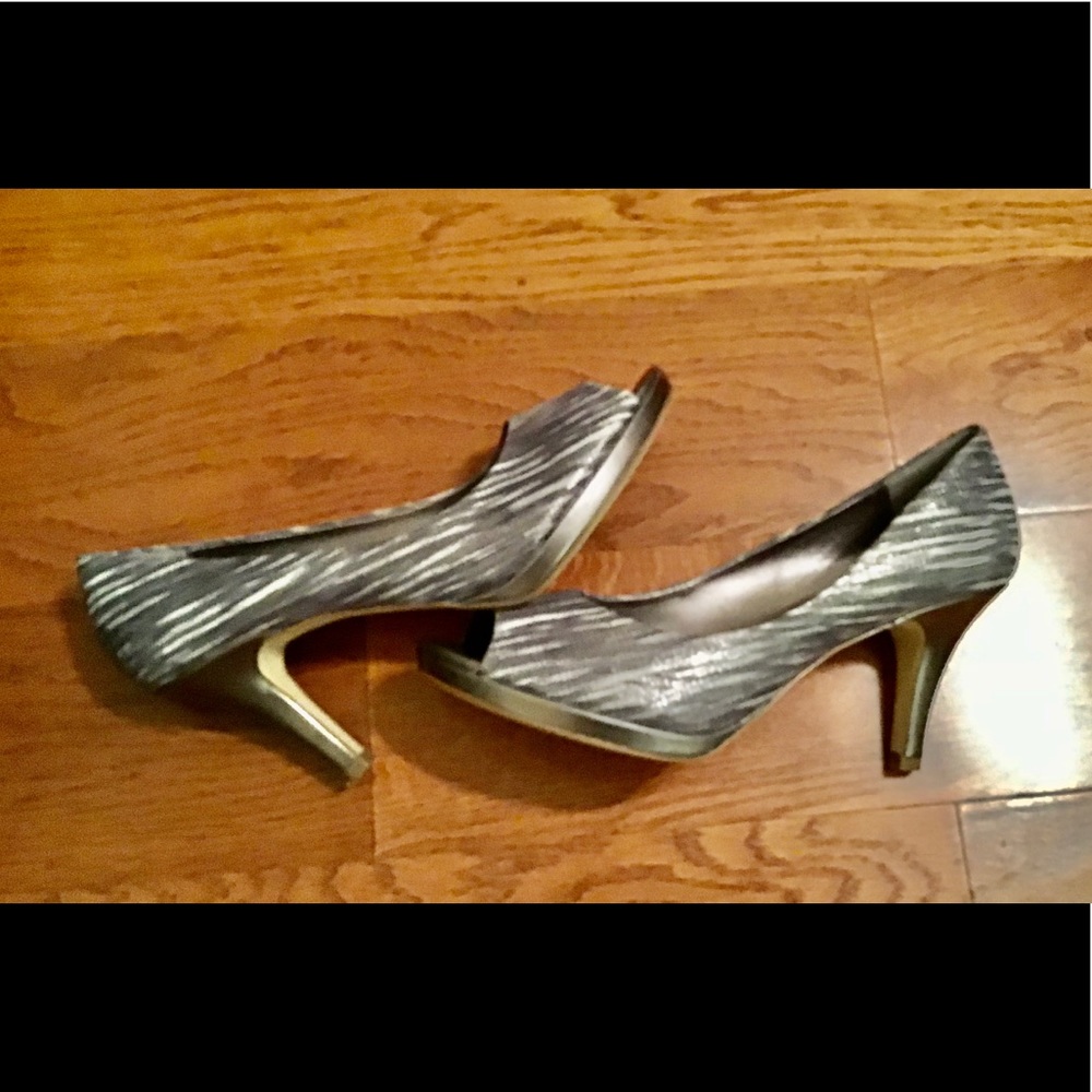 ALEX MARIE Heeled Dress Pump